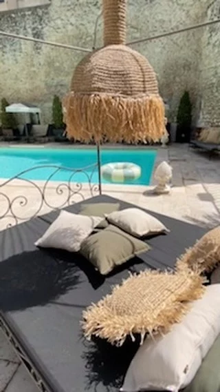 Nous sommes heureux de vous accueillir pour ce premier week-end du mois de mai ⭐️⭐️⭐️

#hotelgounod #hotelgounodsaintremy #saintremydeprovence #lesalpilles #visitprovence #visitprovence #hoteldecharme #hotelenprovence #alpilleslovers #alpillesenprovence